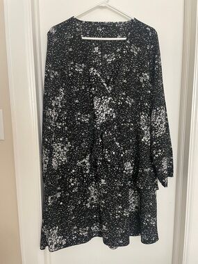 SHEIN Black & White Speckled V-Neck Long Sleeve Dress